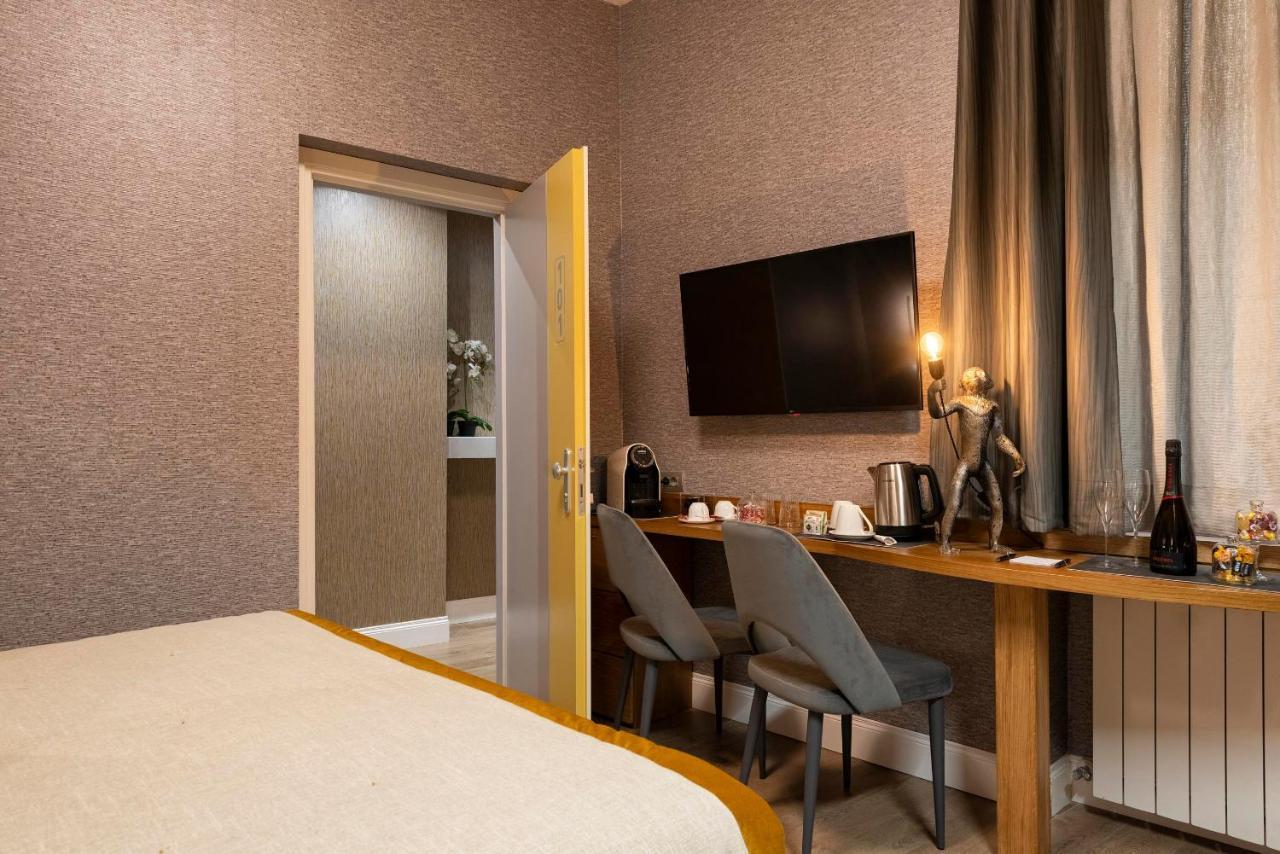 Royal Rooms Corso Roma Exterior foto