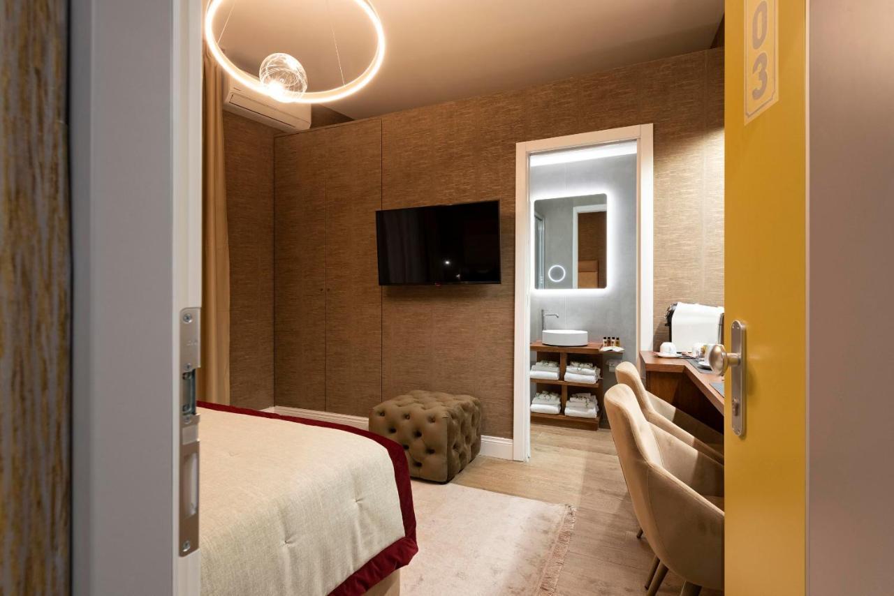Royal Rooms Corso Roma Exterior foto