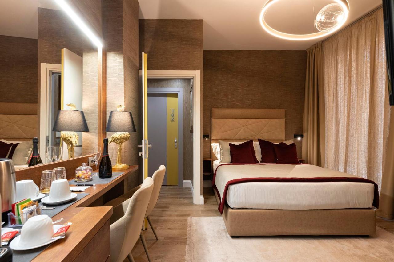 Royal Rooms Corso Roma Exterior foto