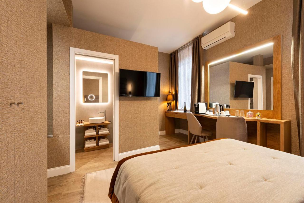 Royal Rooms Corso Roma Exterior foto