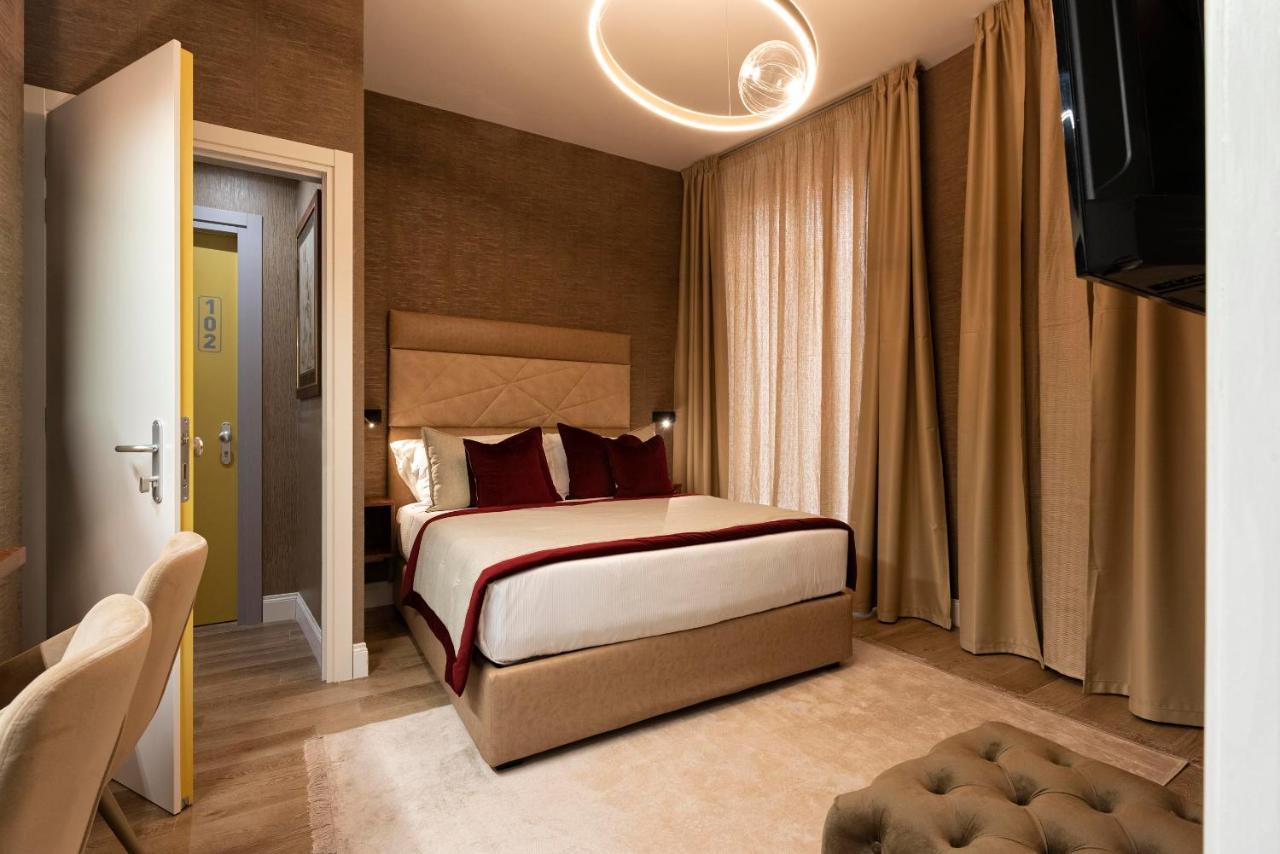 Royal Rooms Corso Roma Exterior foto